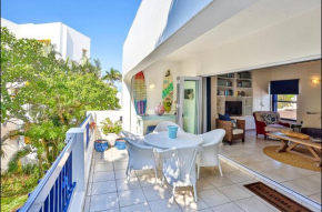 Mediterranean beach villa - Santorini